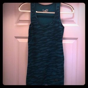 5 for $20🦋M under armour blue camo print tank